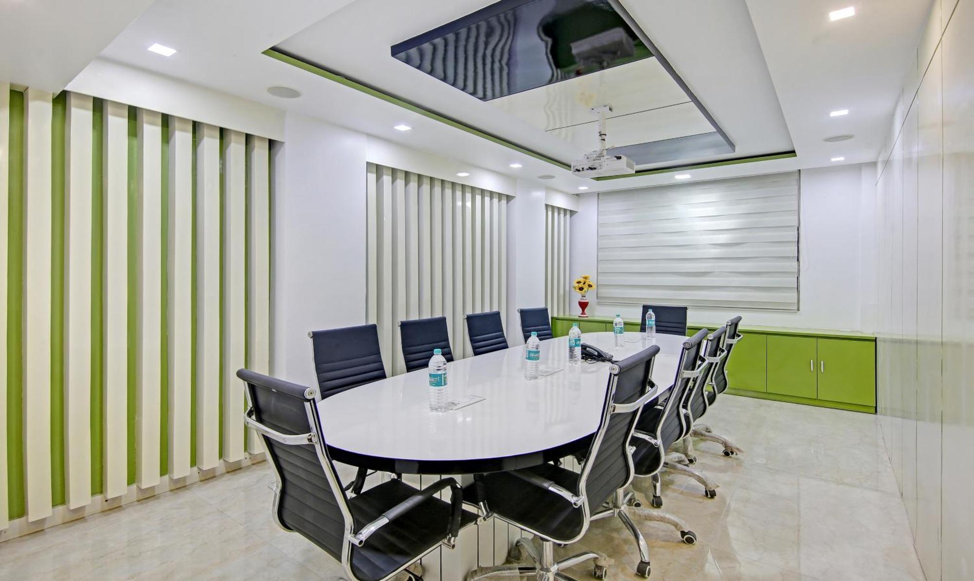 Jannat Residency, Sector 7 Near Yashobhoomi 3* New Delhi