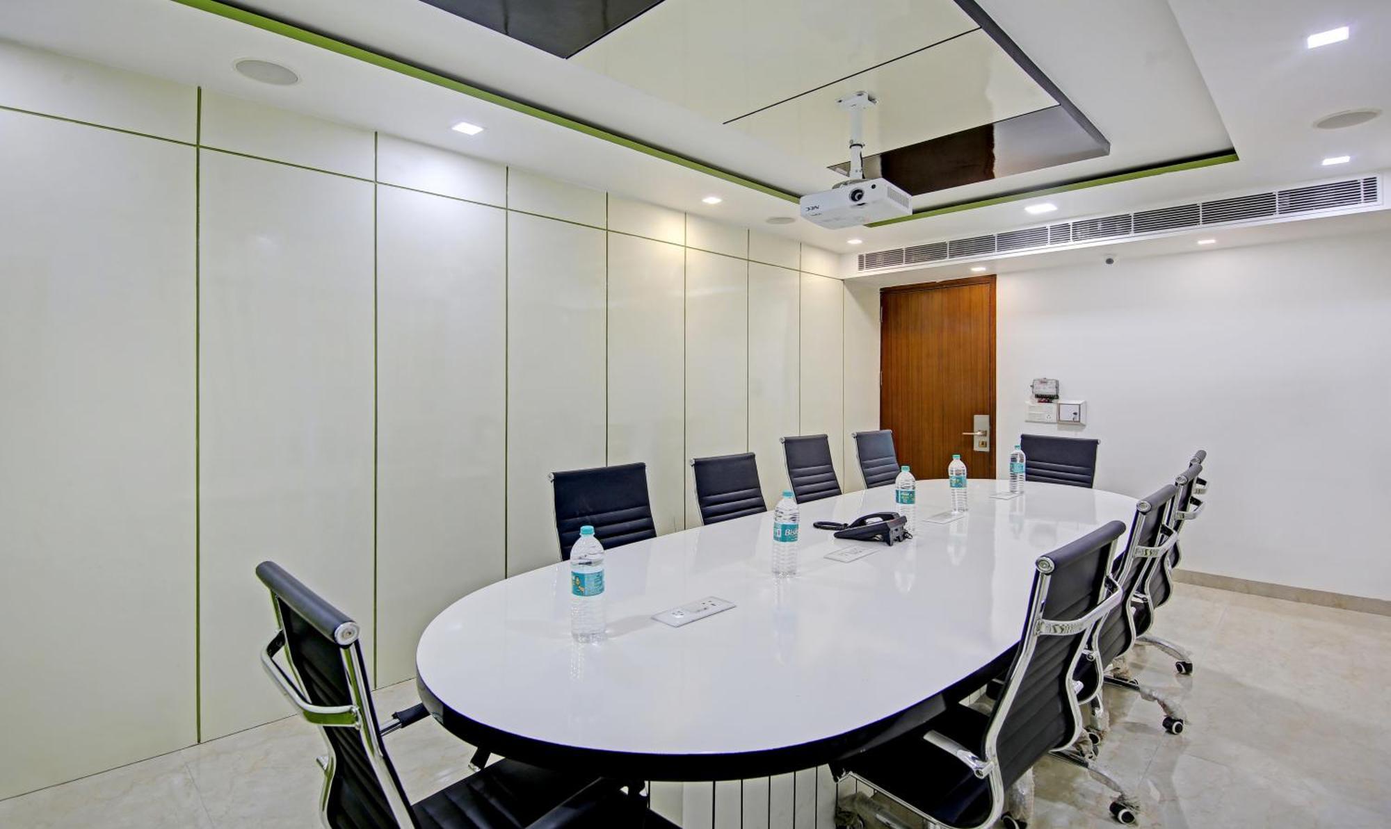 Jannat Residency, Sector 7 Near Yashobhoomi 3* New Delhi